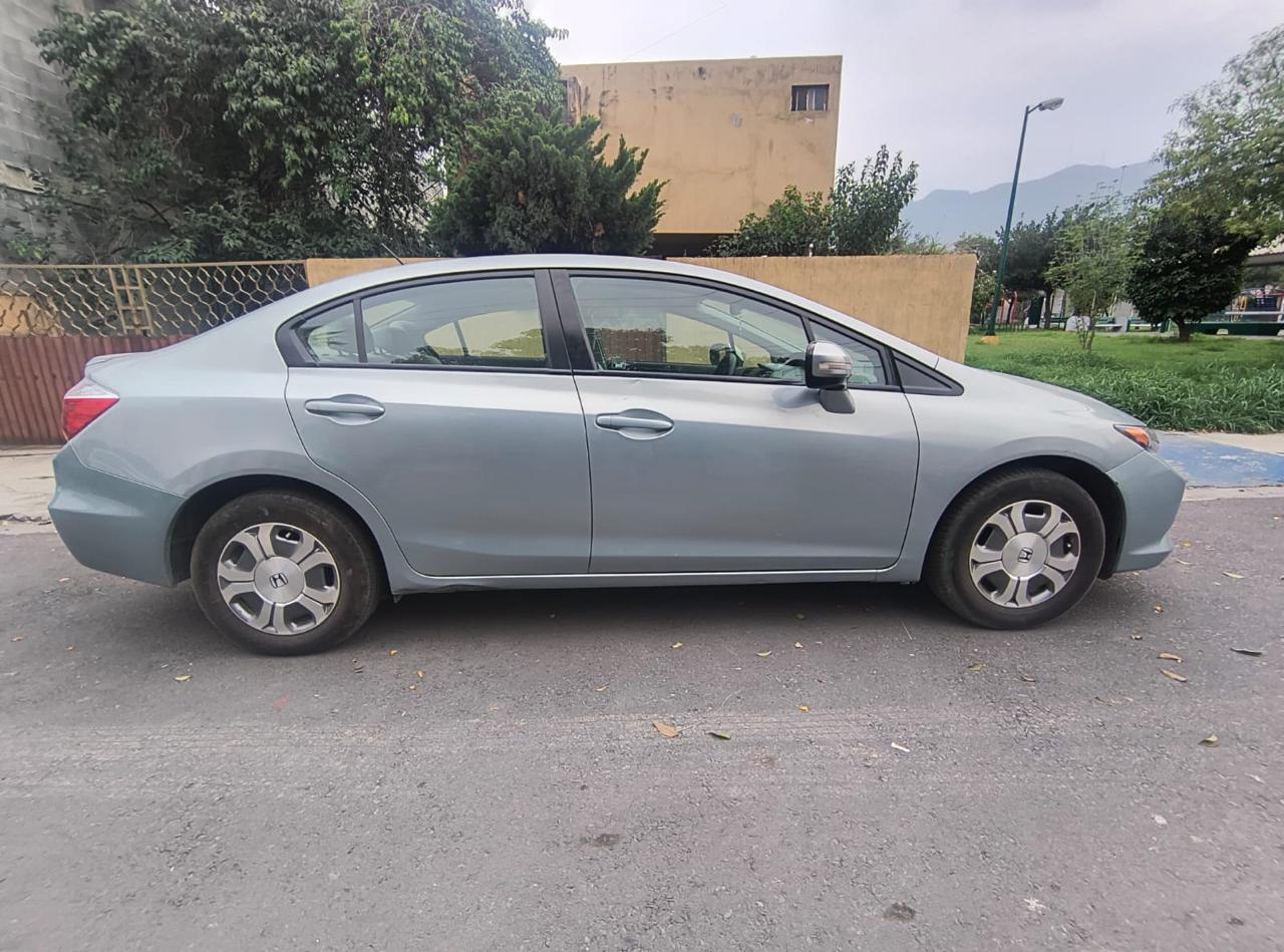 Honda Civic Hybrid 2012