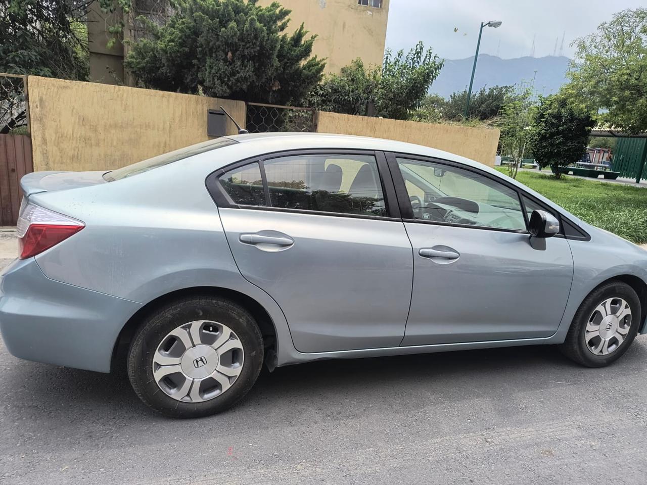 Honda Civic Hybrid 2012 - lateral derecha