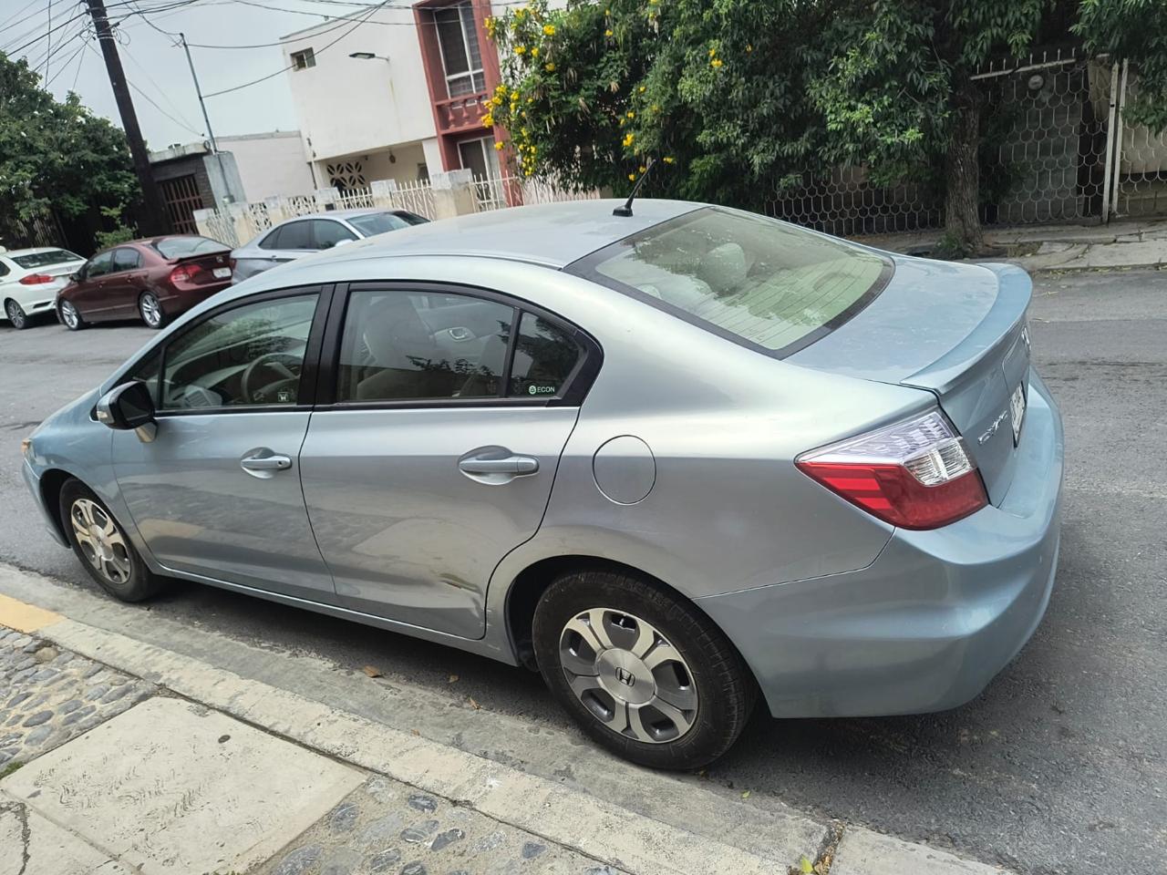 Honda Civic Hybrid 2012 - lateral izquierda
