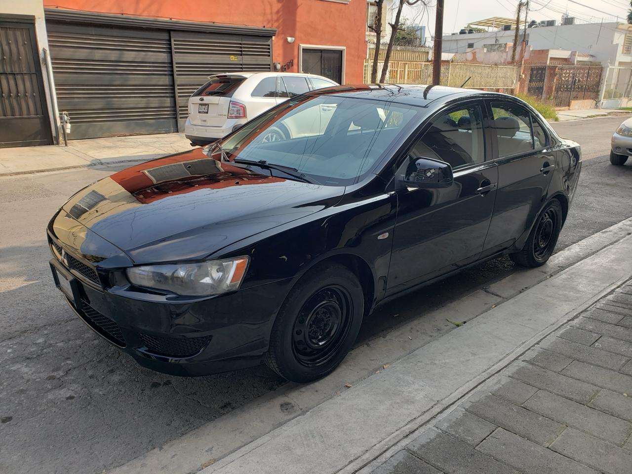 Mitsubishi Lancer 2011 - vista frontal lateral
