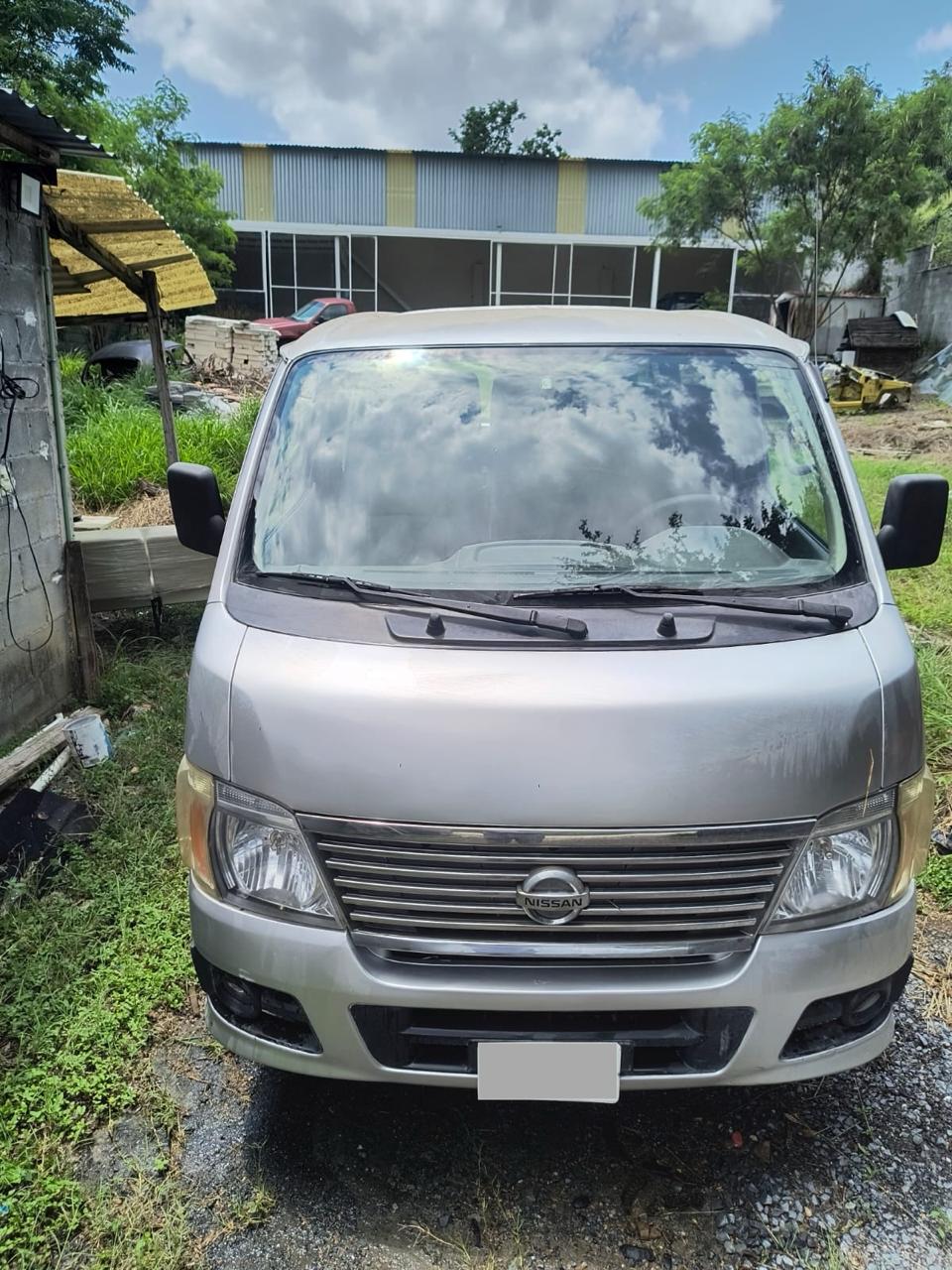 Nissan Urvan 2007 - vista frontal
